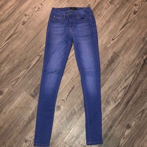 Celebrity Pink skinny jeans size 0/24